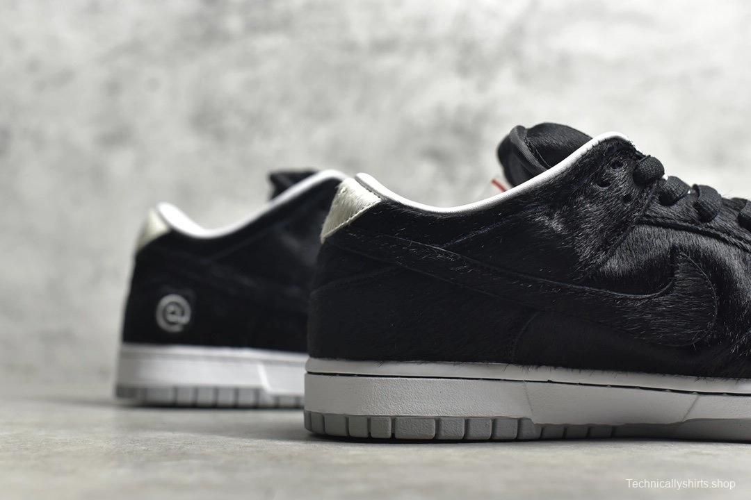 Medicom Toy × NK SB Dunk Low OG QS@RBRICK