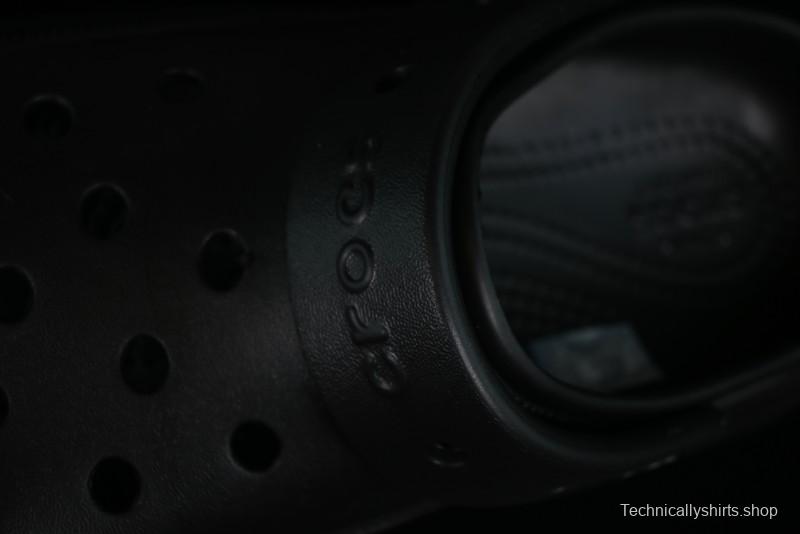 Crocs Classic Clog Retro Beach Sandals with Adjustable Heel Strap and Thick Sole - B.D4