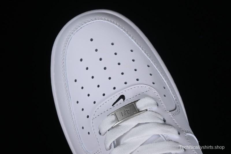 Nike Air Force 1 '07 Low Casual Sneakers in Black and White - FQ4296-101