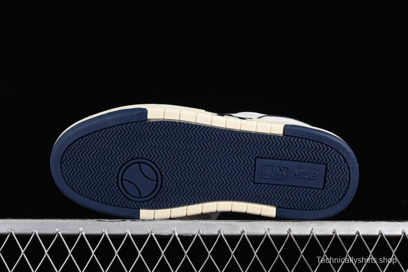 MLB Chunky Liner Basic New York Yankees Thick Sole Casual Sneakers with 6cm Height Increase - 3ASXCBO3N07NYD