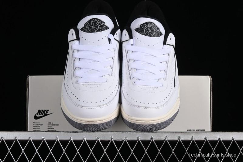 Nike Air Jordan 2/3 Retro Low-Top Basketball Shoes in White/Black - FD0383-100