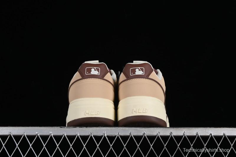 MLB Chunky Liner Basic New York Yankees Thick Sole Casual Sneakers with 6cm Height Increase - 3ASXCA12N43BGS