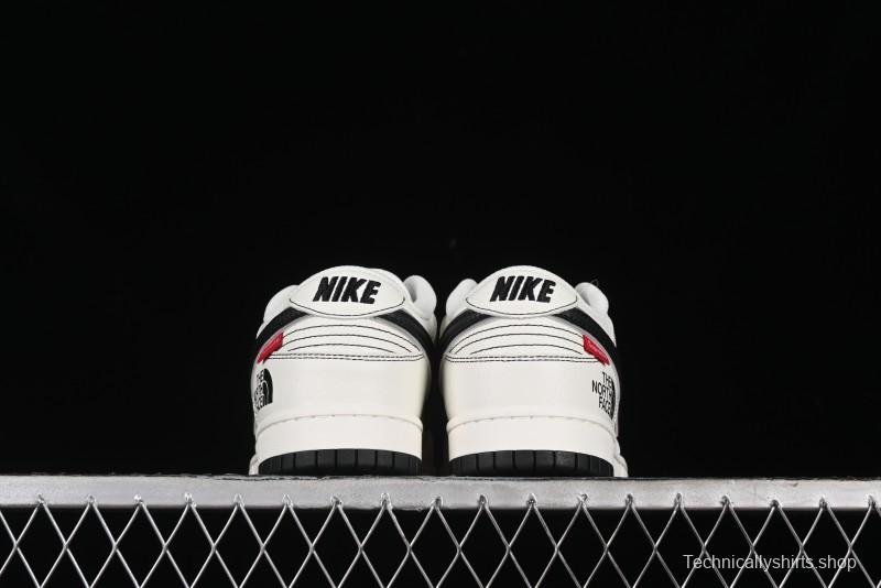 Nike SB Dunk Low Supreme x The North Face Low-Top Casual Skateboarding Shoes - BM0234-501