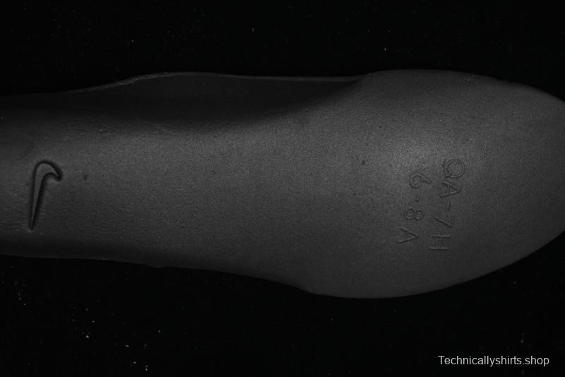 Nike Air Humara Retro Trail Running Shoes with 1990s Outdoor Style - AJ1102-001