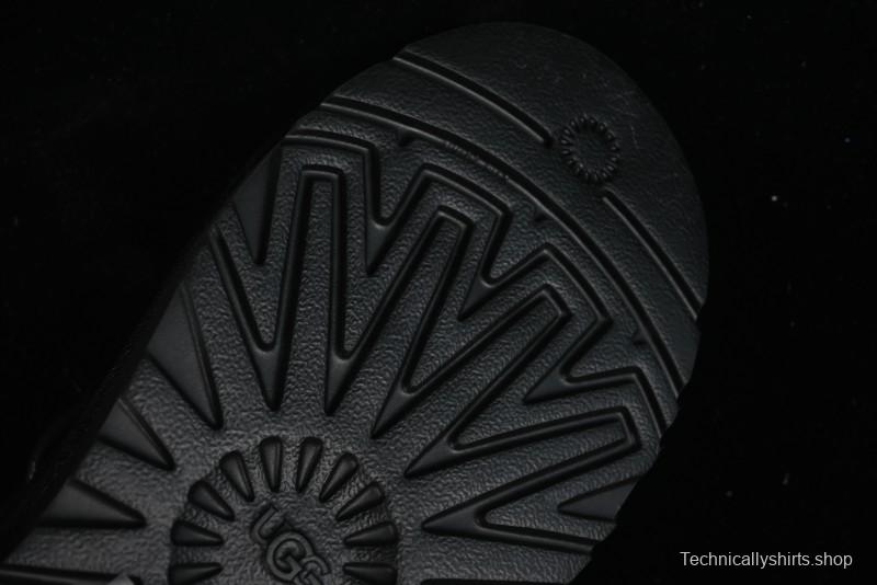 UGG Neumel Moc Ankle Boots in Suede with Shearling Lining - 1121645