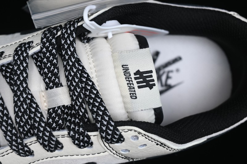 Nike SB Dunk Low UN Collaboration - Beige Black Line Black Sole Anniversary Custom Low-Top Casual Skate Shoes - BB7518-004