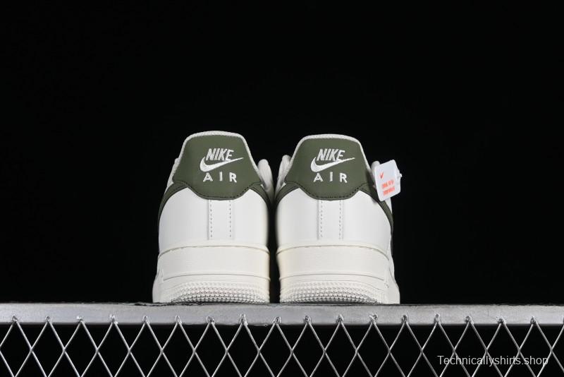 Nike Air Force 1 '07 Low Casual Sneakers in White Green Colorway - CQ5059-110