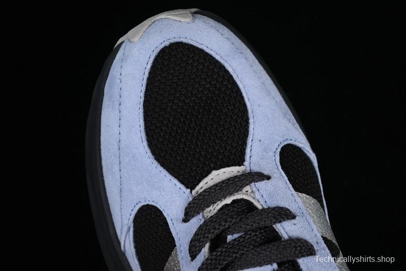 New Balance Retro Running Shoes with T-Beam Support and Exposed Cushioning - UWRPDFSB