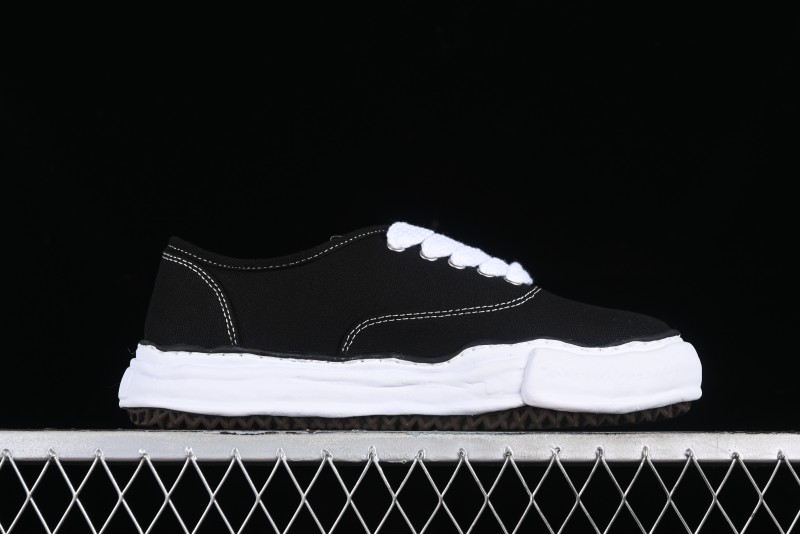 Wayne Original Sole Leather Low Sneaker with Deconstructed Ice Cream Sole - W.E5