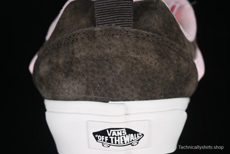 Vans Knu Skool Low-Top Retro Chunky Sneakers - VN000D75O3N