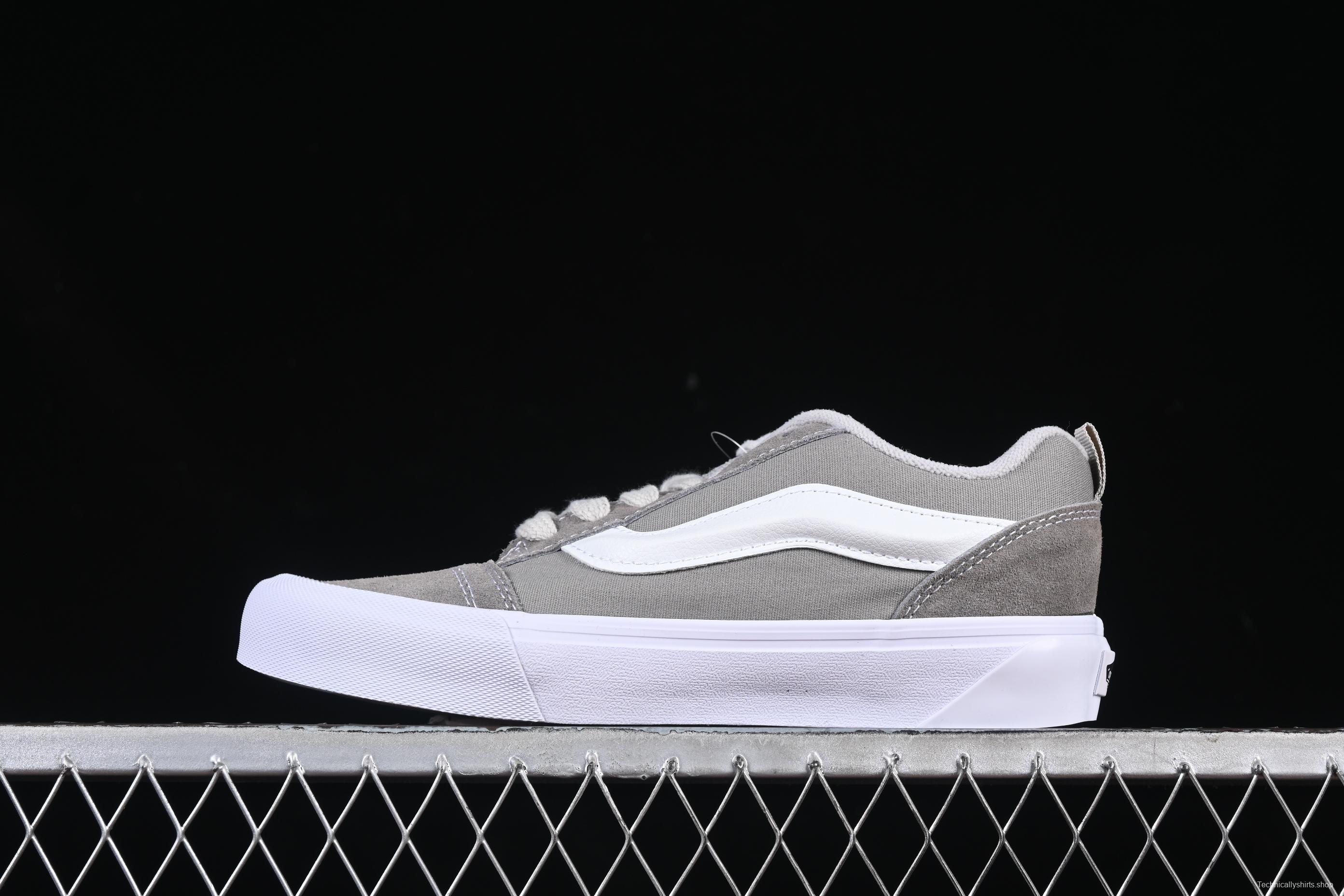 Vans Knu Skool Low-Top Retro Chunky Sneakers - VN000CS0BGG