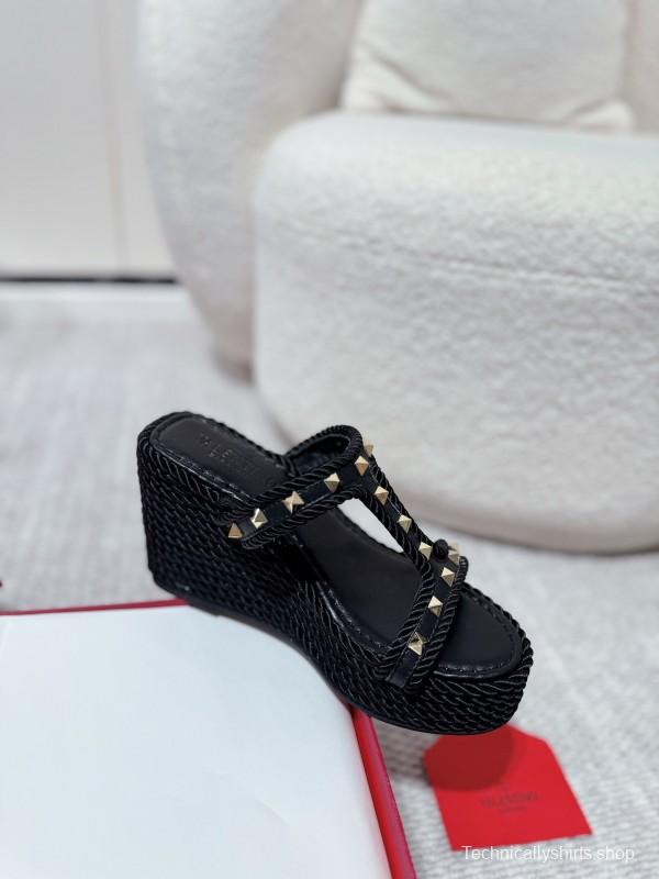 2025 Women Valentino Black Leather Wedge Sandals Studded LY00290