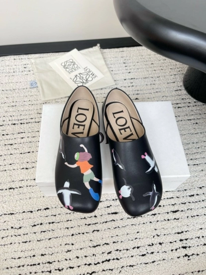 2025 Women Loewe Black Leather Loafers Painted LY00270