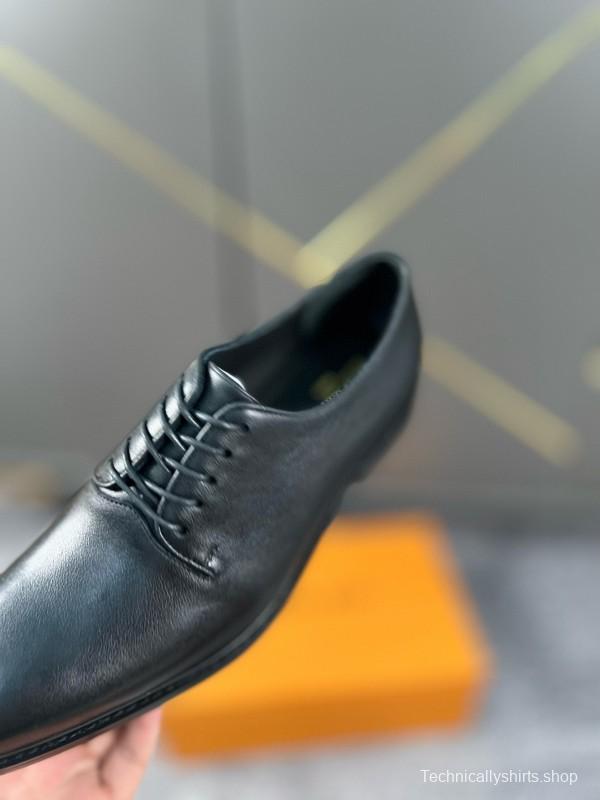 2024 Men Louis Vuitton Black Leather Formal Shoes MJ00380