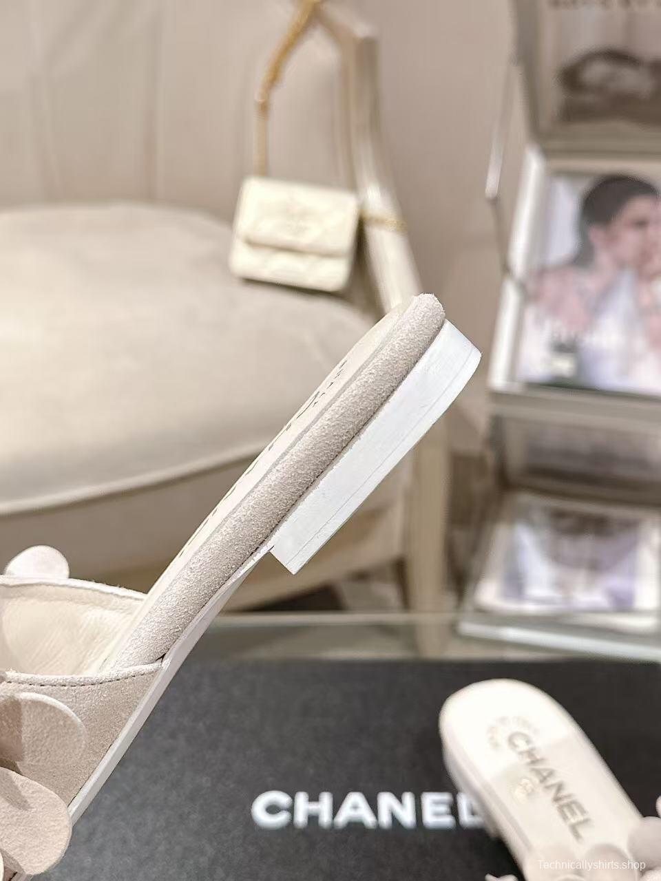 2025 Women Chanel Beige Leather Mules Floral Decoration