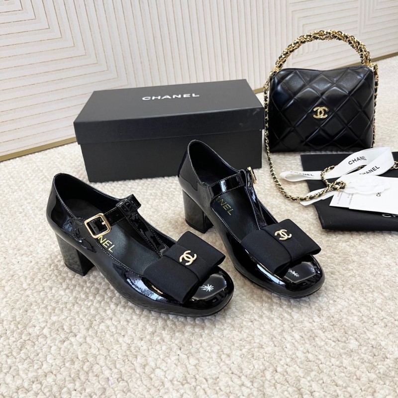 2025 Women Chanel Black Patent Leather Mary Jane Bow KFY00310