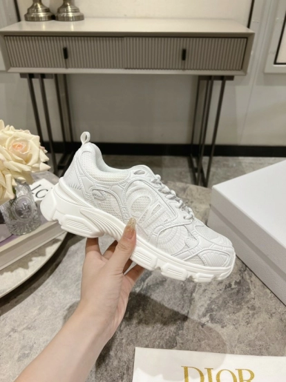 2025 Women Dior White Fabric Running Shoes KFY00370