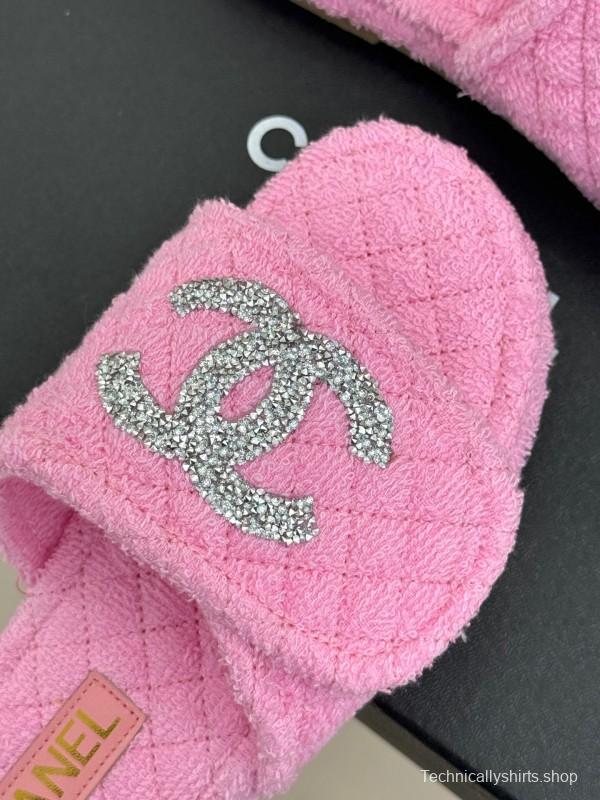 2025 Slippers Chanel Pink Terry Cloth Crystal CC Logo KFY00220