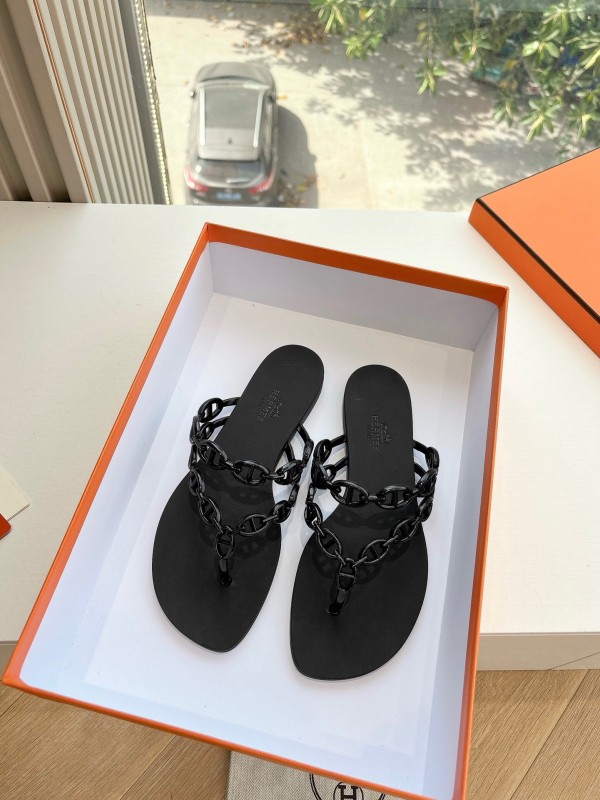 2025 Women Hermès Black Leather Chain Strap Flip Flop Sandals LY00360(F)