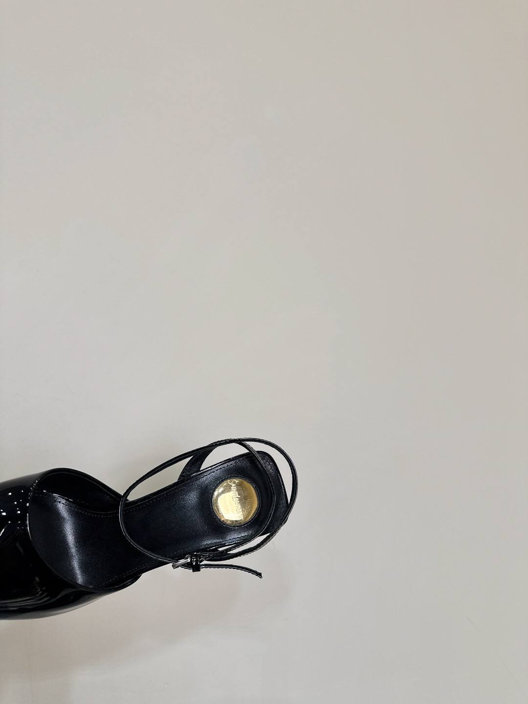 2025 Women Yves Saint Laurent Black Patent Leather Slingback High Heels KFY00290