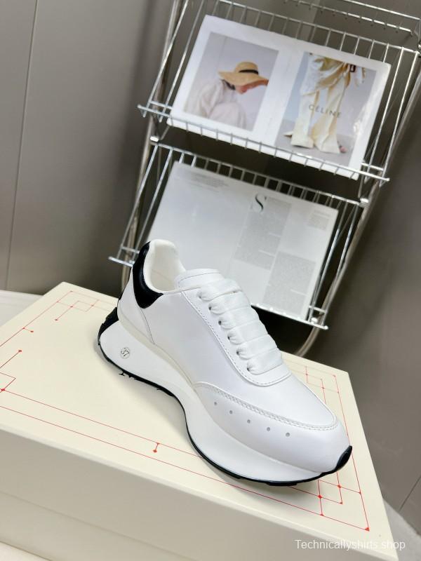 2024 Unisex Alexander McQueen White Black Leather Lambskin Sprint Sneakers MJ00370
