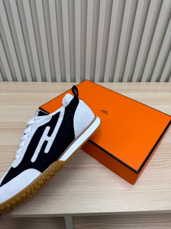 2025 Unisex Hermès White Black Suede Goat Leather Sneakers Top Version KFY00300