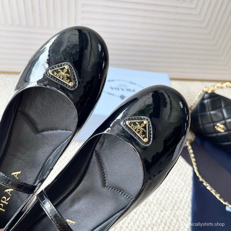 2025 Women Prada Black Patent Leather Mary Jane Ballet Flats KFY00290