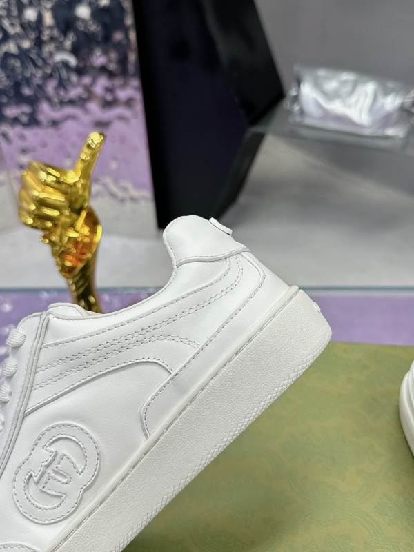 2024 Unisex Gucci White Leather Suede Sneakers MJ00310