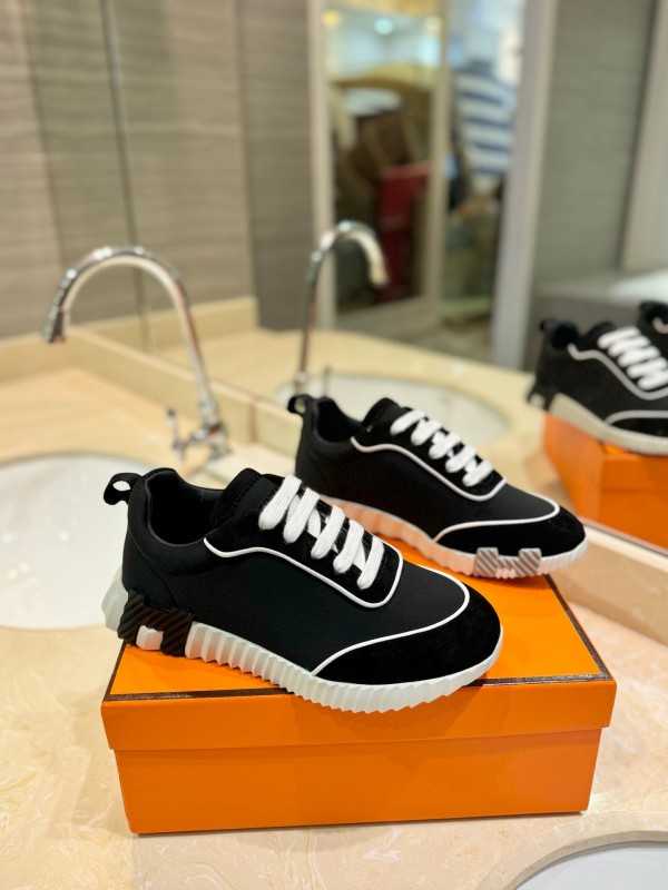 2024 Unisex Hermès Black Imported Silk Calfskin Suede Casual Sneakers MJ00320