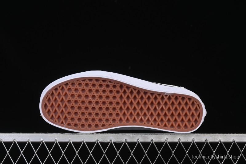 Vans Old Skool Low-Top Casual Skate Shoes - VN000D6WBOM