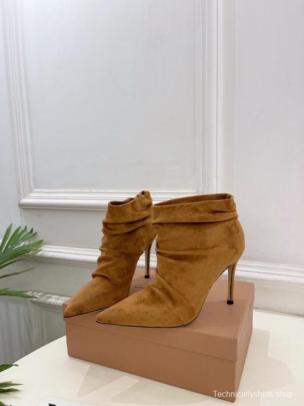 Gianvito Rossi Fall/Winter 2025 GR Pointed Toe Retro Pleated High Heel Ankle Boots - KFY00340