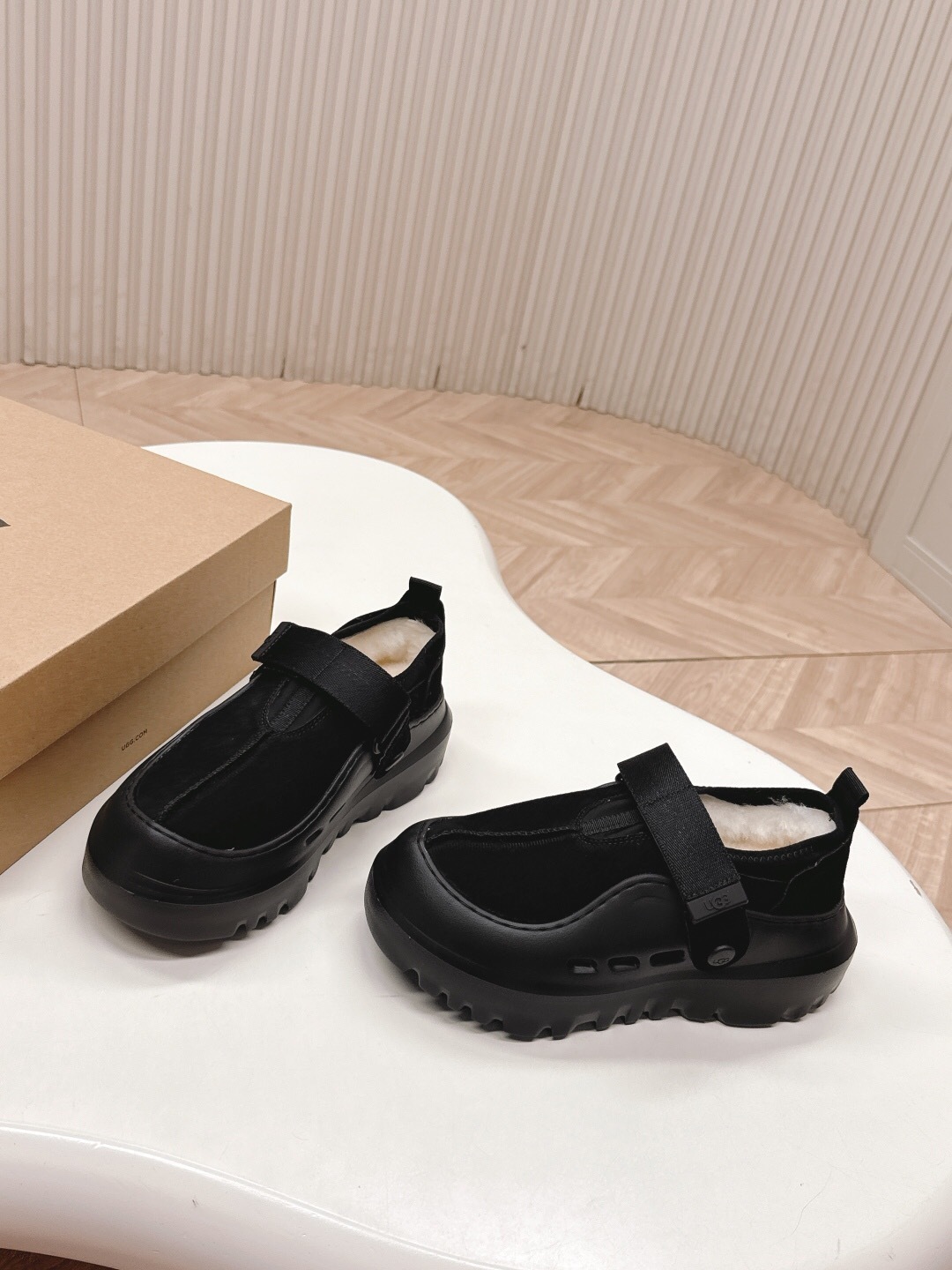 UGG 2025/SS New Wool Shoes - KFY00260