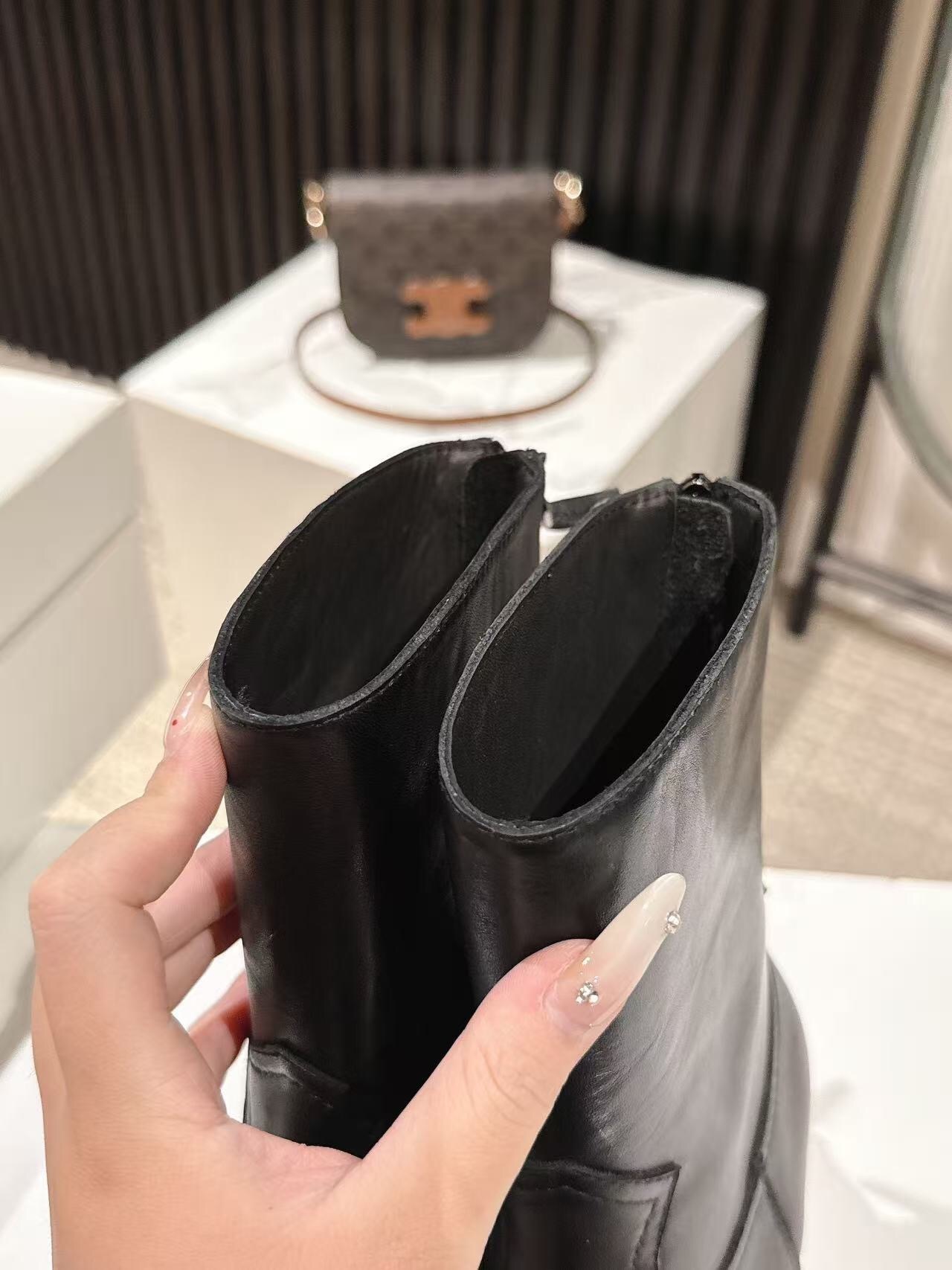 CELINE 2025/SS Fashion Boots Retro European Style - LY00410