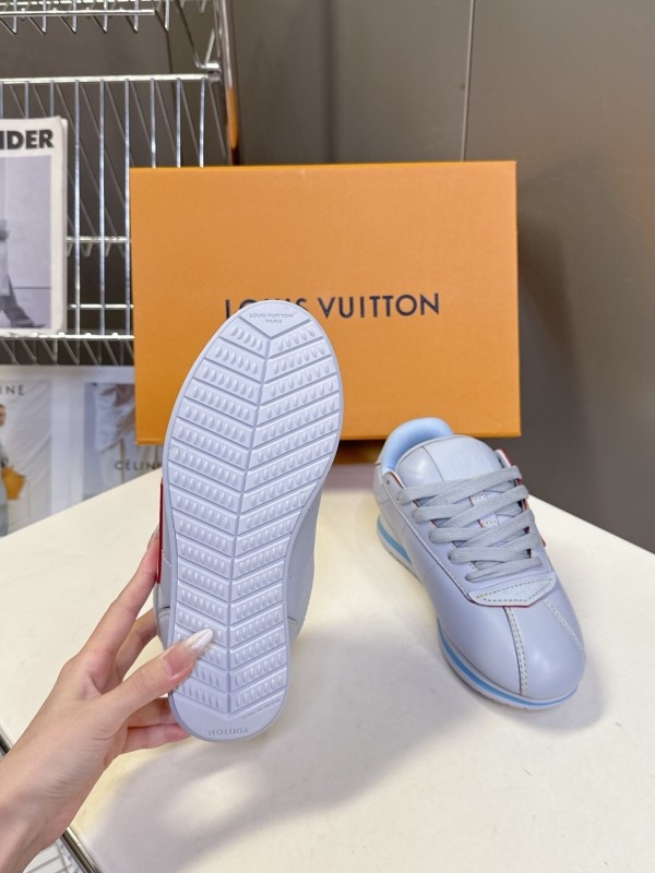 Louis Vuitton 2025 SS Pharrell Williams Collaboration Thick Sole Sneakers Retro Running Shoes - KFY00380