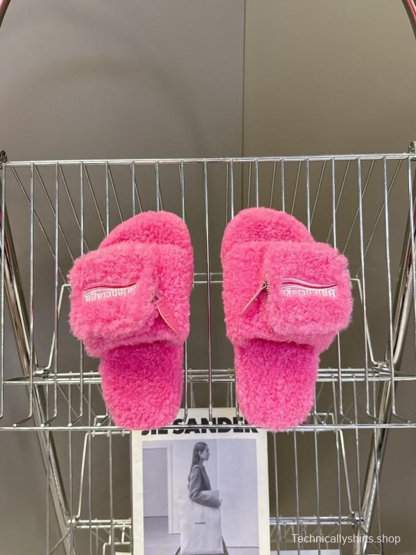 Balenciaga 2025 SS Couple Edition Cola Fur Slippers - KFY00230