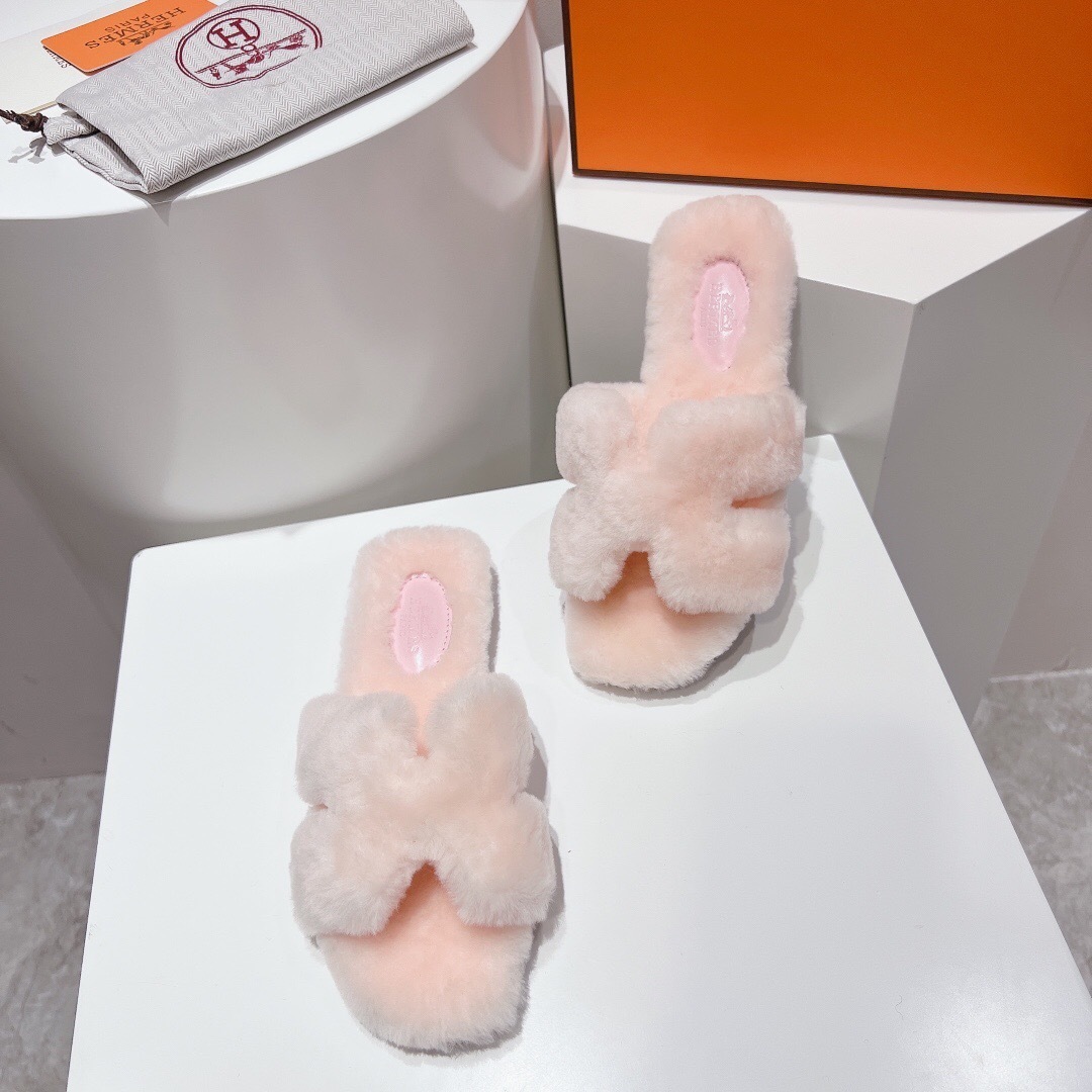 Hermès Teddy Wool H Slippers Flat Sole Fur Slides - LY00240