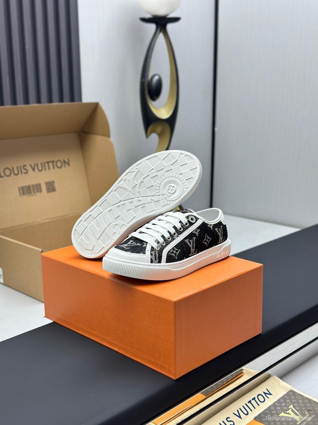 Louis Vuitton Time Out Series Monogram Animal Print Casual White Sneakers - AS00260