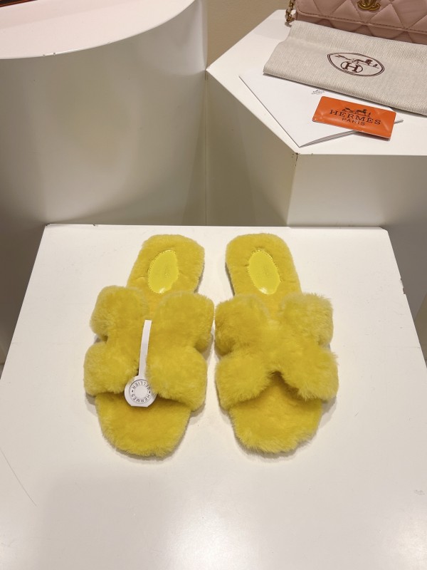 Hermès 2025 SS Love Fur Slippers Flat Sole Autumn Winter Collection - LY00240