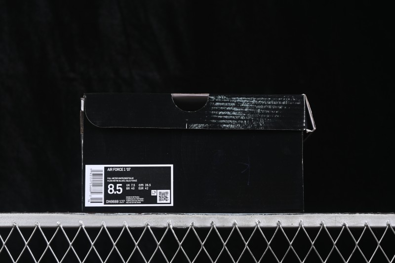 Nike Air Force 1 '07 Low Skateboarding Shoes with Full-Length Air Cushion - DN9688-127