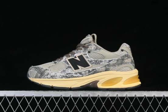 New Balance 2010 Series Retro Running Shoes with Suede and Mesh Upper - U2010JG1