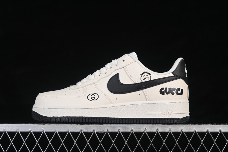 Nike Air Force 1 '07 Low Classic Basketball Sneakers with Cream and Black Color Blocking - LD1999-018