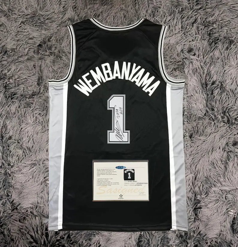 Victor Wembanyama SIGNED Roy 24 Spurs NBA