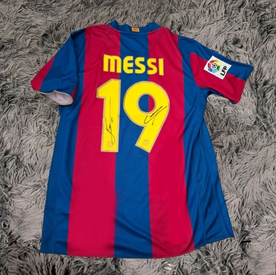 Yamal Messi 19 Signed Shirt