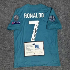 Real Madrid Green Ronaldo Signed Shirt 17/18 Full Patch